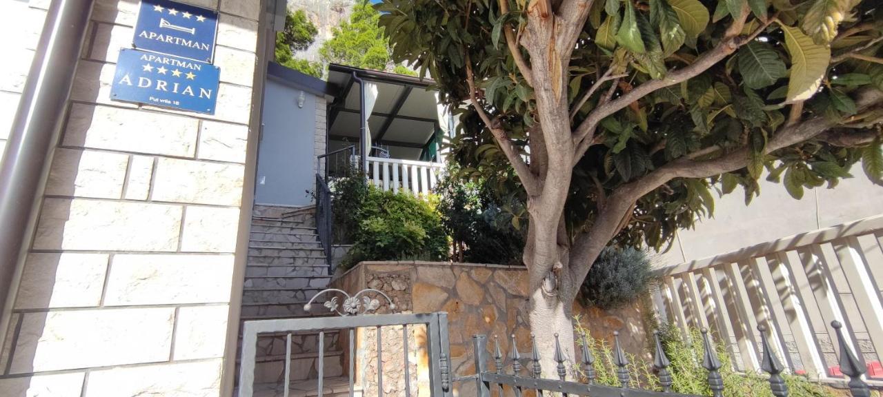 Apartment Adrian Omiš Exterior foto